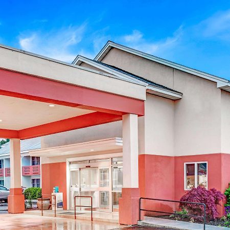 Days Hotel By Wyndham Methuen Ma Conference Center Ngoại thất bức ảnh