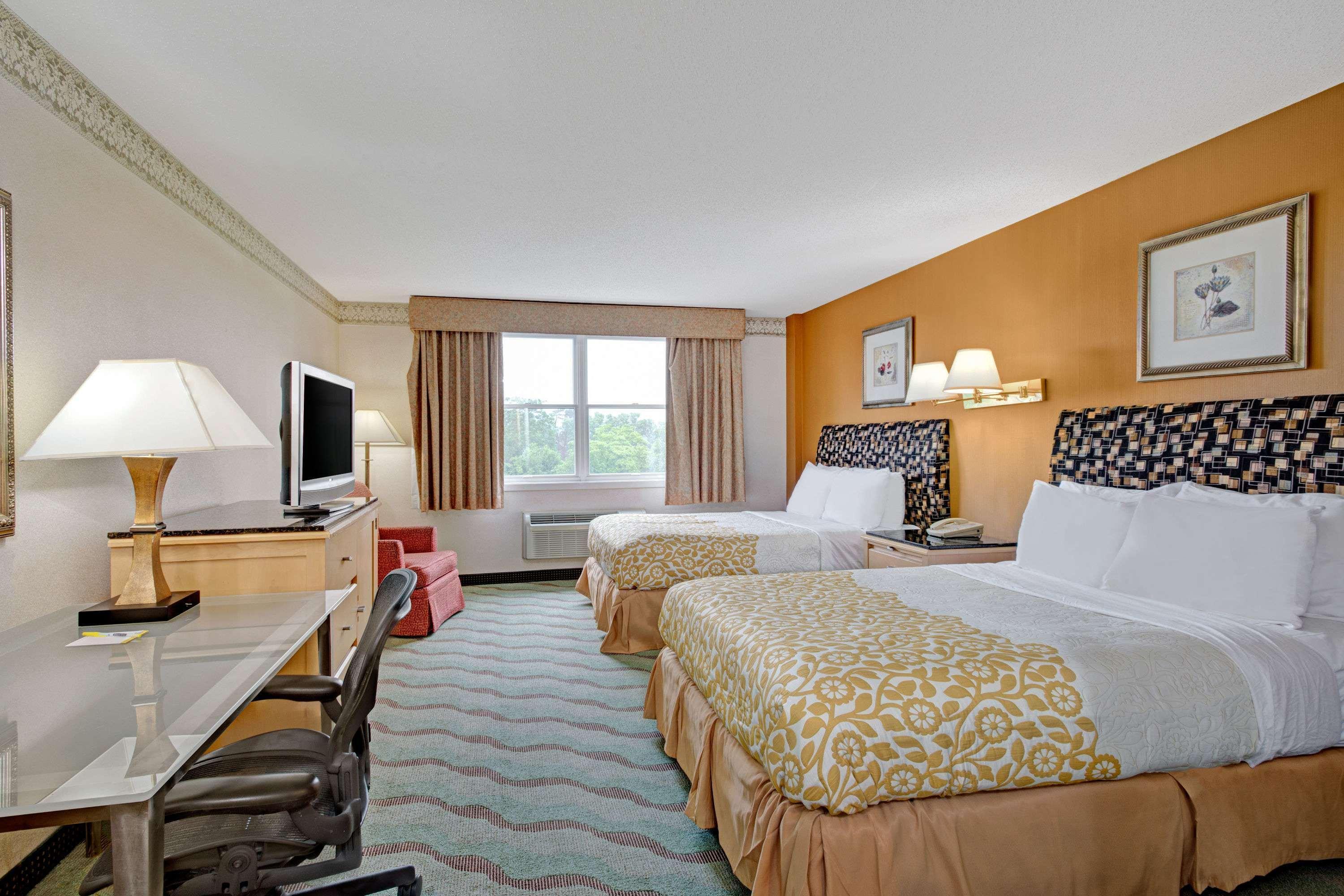Days Hotel By Wyndham Methuen Ma Conference Center Ngoại thất bức ảnh