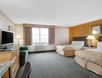 Days Hotel By Wyndham Methuen Ma Conference Center Ngoại thất bức ảnh